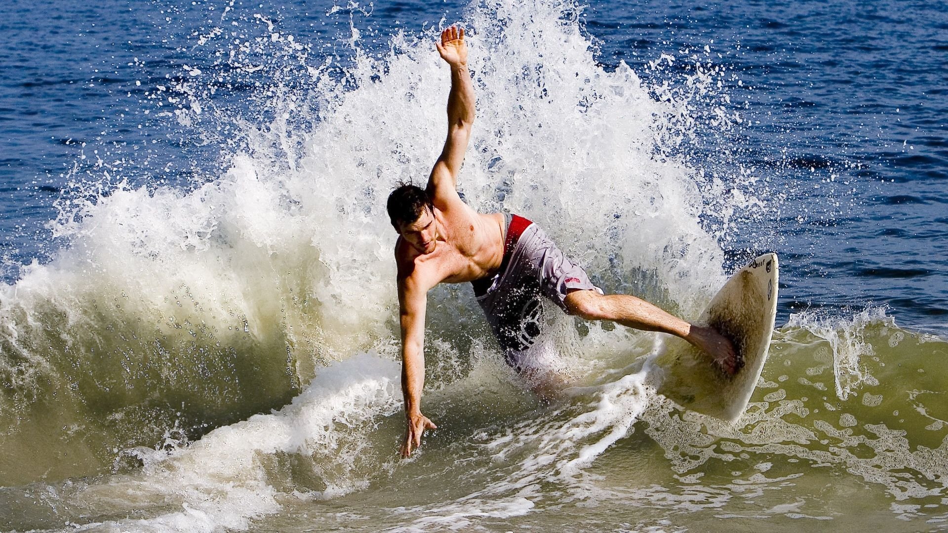 惊天逆转！JackeyLove神级发挥击溃G2，创纪录一战引爆全球热议！惊天逆转！JackeyLove神级发挥击溃G2创纪录一战引爆全球